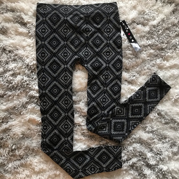 Aztec pattern print leggings - Picture 2 of 2